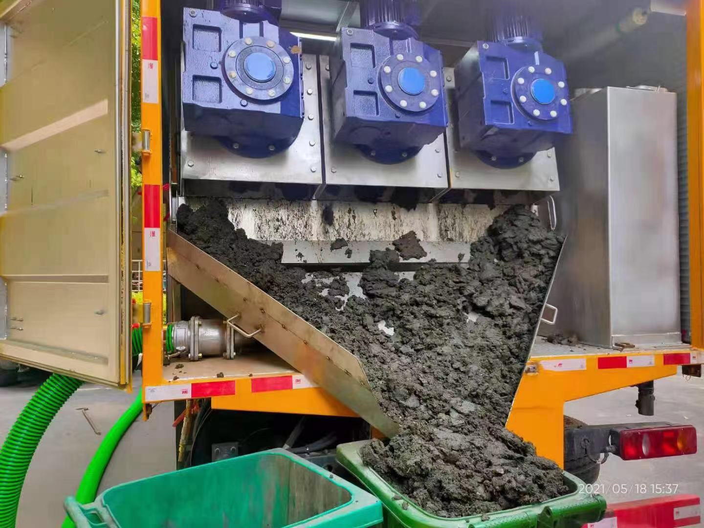 南丹化粪池清掏城市维护站-泥浆净化干湿分离处理